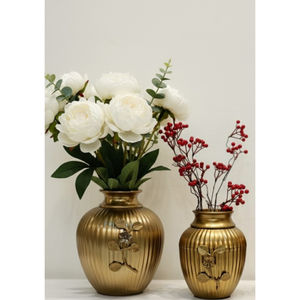 High Quality Aluminium Brass Metal Embossed Table <b>Vase</b> For Living Room Decor Handcrafted Gold Plated <b>Tall</b> Hammered Design <b>Vase</b> - Product Image 5