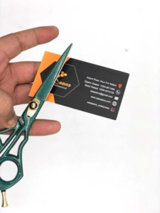 Premium Custom J2 y Kit de tijeras de peluquería de alto carbono Tijeras de adelgazamiento y corte de pelo para uso en salón - Product Image 4