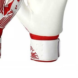 ถุงมือผู้รักษาประตูสำหรับการแข่งขันและการฝึกอบรม - Product Image 5