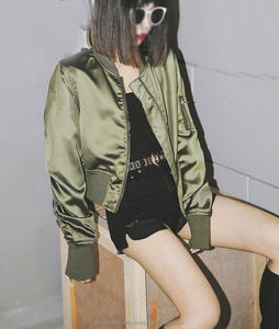 Chaqueta Corta Impermeable y Cortavientos para Mujer, Invierno 2025, Personalizable al por Mayor, Chaqueta de Motocicleta para Exteriores - Product Image 6