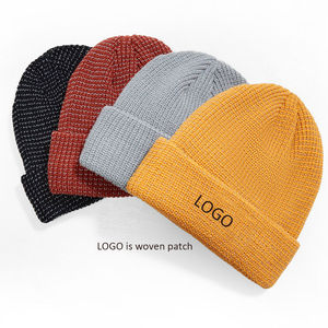 Gorro de invierno tejido de lana 100% personalizado al por mayor, gorro deportivo de seguridad reflectante para adultos, gorro deportivo de seguridad oscuro, Playa reflectante - Product Image 1