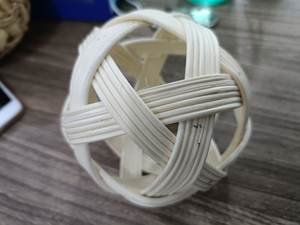 Bola de Navidad de ratán 2025 de moda-Bola de ratán decorativa-Juguete de bola de ratán para mascotas de Vietnam con buena oferta - Product Image 3