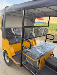 Elektrische Tuk Tuk met lithium batterij, 90 km+ bereik, 2000W motor & 400 kg laadvermogen voor passagiersvervoer in Afrikaanse dorpen - Product Image 5