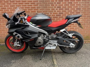 Hot Top Sale Model New Ap-ri-lia Rs 660 In Black With 2 Year International Warranty - Product Image 2