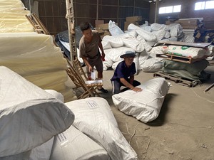 Fabricante al por mayor de algas marinas y hojas de palma, cubiertas de paraguas, sombrillas de techo de paja de control manual a la venta - Product Image 2