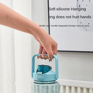 Ensemble de bouteilles 3 en 1 chaudes bouteille d'eau de <span class=keywords><strong>motivation</strong></span> pour enfants bouteille d'eau en plastique de sport en gros avec paille pour l'école des enfants - Product Image 4