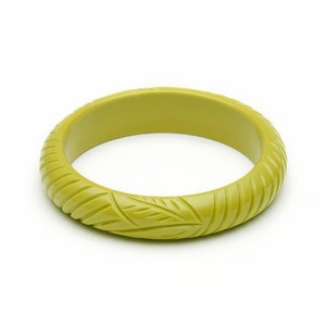 Brazalete de resina tallada Vintage, pulseras de joyería fina, brazaletes con dijes, joyería de estilo Simple a la moda, brazalete de resina - Product Image 2