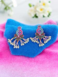 Boucles d'oreilles élégantes brodées de perles de rocaille pour femmes, accessoires de mode faits à la main, boucles d'oreilles brodées pour fêtes - Product Image 6