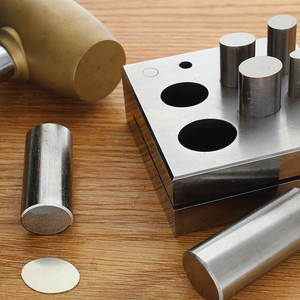 Jeu de poinçons ovales en acier avec 7 poinçons pour couper des disques métalliques précis pour les bijoutiers coupe-disque de forme ovale - Product Image 6