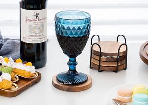 Juego de posavasos redondos de madera de acacia con almohadillas antideslizantes y soporte de metal Alfombrillas rústicas para bebidas para protección de mesa y decoración del hogar - Product Image 2