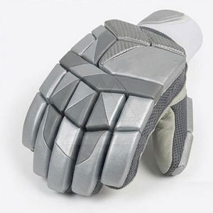 Gants de frappe de cricket en cuir Pittards professionnels personnalisés, légers, haute protection, rembourrage gris glacé, protège-mains de frappe. - Product Image 4