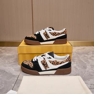 Chaussures plates rétro confortables pour femmes, imprimé léopard, de créateur, pour l'automne, vente en gros, haute qualité, pour l'extérieur - Product Image 1