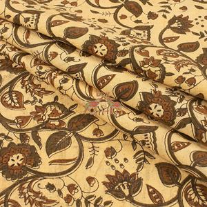 Dernière collection de chemises légères en coton biologique, imprimées à la main avec des motifs floraux, tendance et élégantes, pour la décoration intérieure indienne - Product Image 6