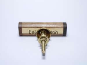 มือจับไม้พร้อมสกรูโลหะ ขายส่งดี ดีไซน์ใหม่ มือจับเรซิ่นไม้ ขายดี สำหรับประตูภายในและภายนอก - Product Image 4