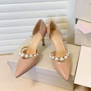 Sandales à talons pour femmes, nouvelles sandales d'été à talons mi-hauts, style fée avec perles - Product Image 1