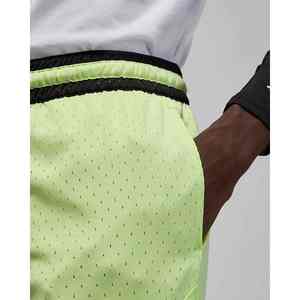 Dry and Comfortable 100% Polyester Mesh Light Liquid Lime & Black Pantalones cortos de diamante para hombre con cintura elástica y punto a rayas Ta - Product Image 2