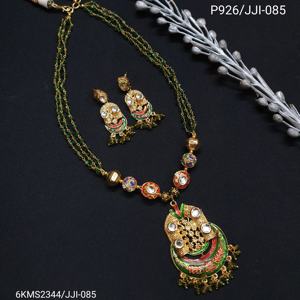 Ensemble de pendentifs Meenakari en perles vertes pour femmes élégantes avec boucles d'oreilles Mode ethnique Bijoux traditionnels indiens pour femmes - Product Image 3