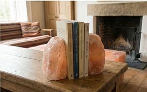 Sujetalibros de Sal del Himalaya Natural Hechos a Mano, Decoración de Piedra de Cristal, Soporte para Libros de Sal Rosa Pulida y Duradera - Product Image 6