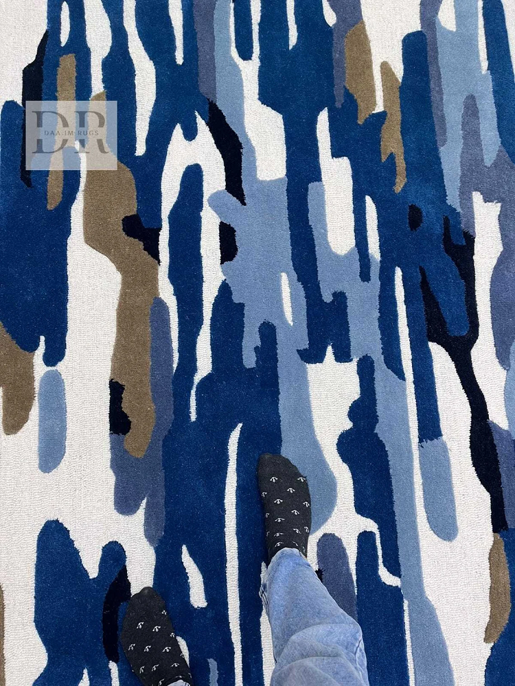 มีสีสัน