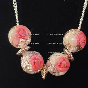 High Quality <b>Green</b> Epoxy Resin Necklaces Classic Christmas Party Designs Indian Exporter's Wedding Engagement <b>Jewelry</b> - Product Image 6