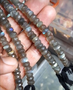 สร้อยข้อมือลูกปัดมีรูขนาดใหญ่รูปสตรอเบอร์รี่ที่สวยมากเครื่องประดับทำด้วยมือสำหรับเป็นของขวัญสำหรับคู่รักของขวัญวันมิตรภาพชุดอินเทรนด์ - Product Image 4