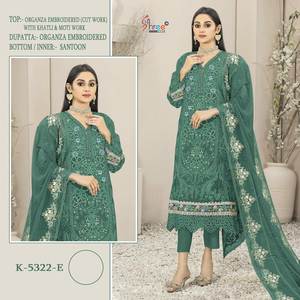 Vêtements indiens et pakistanais non cousus en viscose georgette de soie brodée aux couleurs vives, parmi les plus vendus pour Diwali et Holi 2025 - Product Image 5