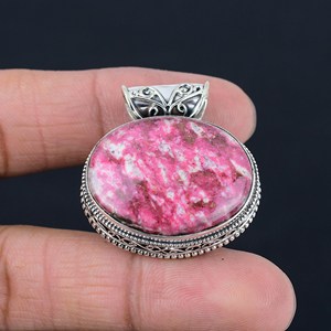 Valioso colgante de rodonita, colgante de piedras preciosas, colgante rosa, joyería de plata de ley 925, colgante de regalo de boda para sirvienta de novias - Product Image 1