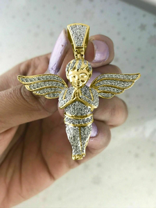 Éblouissant fabriqué à la main parfait blanc rond incolore pierre précieuse bébé ange pendentif haut de gamme Moissanite mode pendentif - Product Image 4