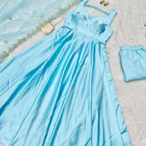 El último traje étnico Anarkali para mujer india y pakistaní con ropa de trabajo en piedra para adultos para fiestas y ocasiones especiales - Product Image 2