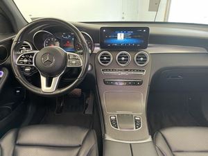 รถ SUV ปี 2020 รุ่น GLC 300 4MATIC ขับเคลื่อนสี่ล้อ ไมล์น้อย เครื่องยนต์สมบูรณ์แบบ แพ็คเกจหรู ระบบเกียร์อัตโนมัติ 9 สปีด กำลัง 255 แรงม้า สภาพดีเยี่ยม - Product Image 4