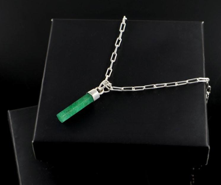 สีเขียว