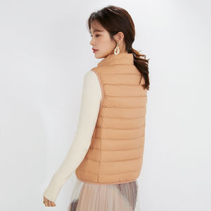 <b>Women's</b> Puffer <b>Vest</b> OEM Custom logo Lightweight Diamond Quilted Warm Outdoor Sleeveless Jacket for Hiking <b>Women's</b> Puffer <b>Vest</b> - Product Image 4