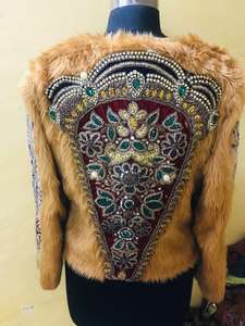 แจ็กเก็ตขนสัตว์ปะต่อแบบวินเทจสำหรับผู้หญิงชุดฤดูหนาวยาวผ้าคอตตอนพร้อมกระดุมตกแต่ง2022 - Product Image 4