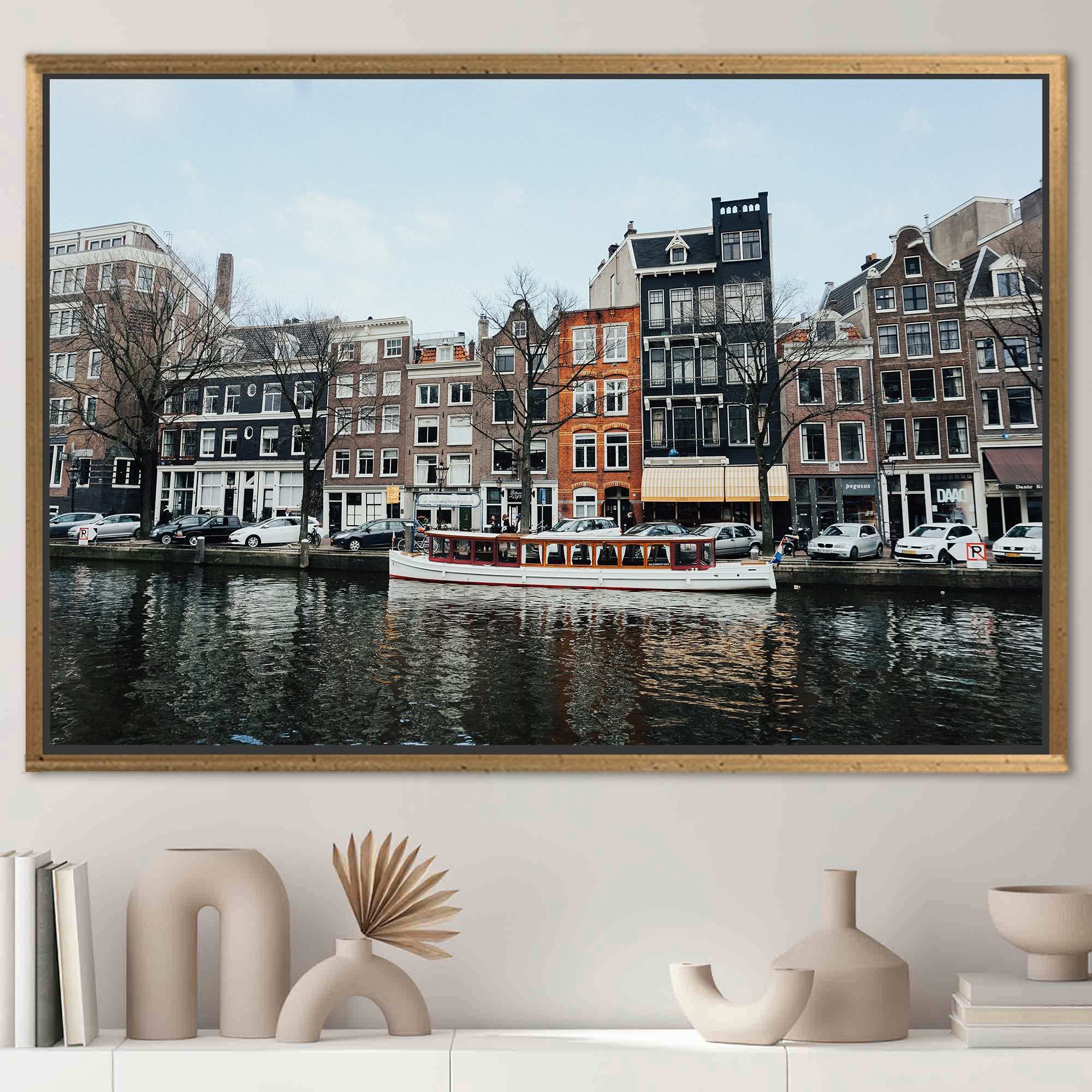 สีน้ำตาล