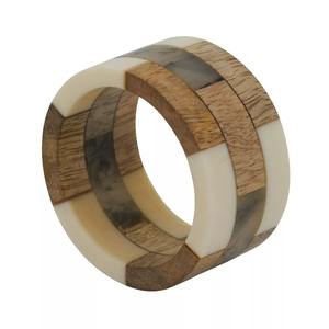 Rond de serviette en bois design élégant décor de table fait à la main parfait pour les mariages fêtes maison salle à manger accessoire élégant et durable - Product Image 6