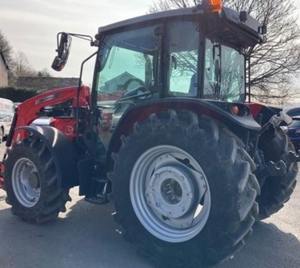 Massey Ferguson 4710M 'd2' รถตักดินเครื่องจักรการเกษตรที่มีประสิทธิภาพสูง - Product Image 2