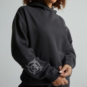 Nuevo Conjunto Deportivo Holgado Negro con Logotipo Personalizado para Mujer, Transpirable, Estilo Urbano, para Invierno - Product Image 3