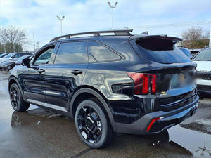 Sorento X-Line SX Prestige 4WD 2024 Negro Brillante, Auto Usado con Techo Solar, Encendido Remoto, Asientos de Cuero, Automático, Llantas de Aleación, Volante a la Izquierda - Product Image 5