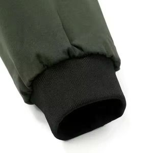 Chaqueta Deportiva de Invierno Personalizada para Hombre, Cuello Alto, Impermeable, Transpirable, Ligera, Cómoda, de Poliéster de Alta Calidad - Product Image 3