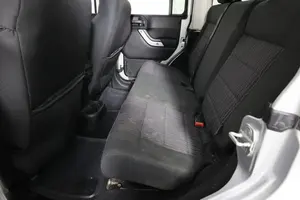 รถจี๊ปแรงเลอร์ อันลิมิเต็ด ซาฮาร่า ปี 2011 มือสอง พวงมาลัยซ้าย/ขวา - Product Image 2