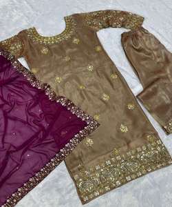 Conjunto Loral Rayon Top Palazzo Dupatta: Conjunto floral Rayon Top Palazzo dupatta con estampados vibrantes y diseños elegantes - Product Image 6