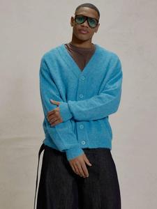 <span class=keywords><strong>Cardigan</strong></span> da <span class=keywords><strong>Uomo</strong></span> Personalizzato ODM <span class=keywords><strong>Blu</strong></span> Brillante con Scollo a V e Bottoni, Vestibilità Ampia, Maniche Lunghe, 100% Lana, Maglione Lavorato a Maglia per Autunno e Inverno, Caldo e Casual - Product Image 1