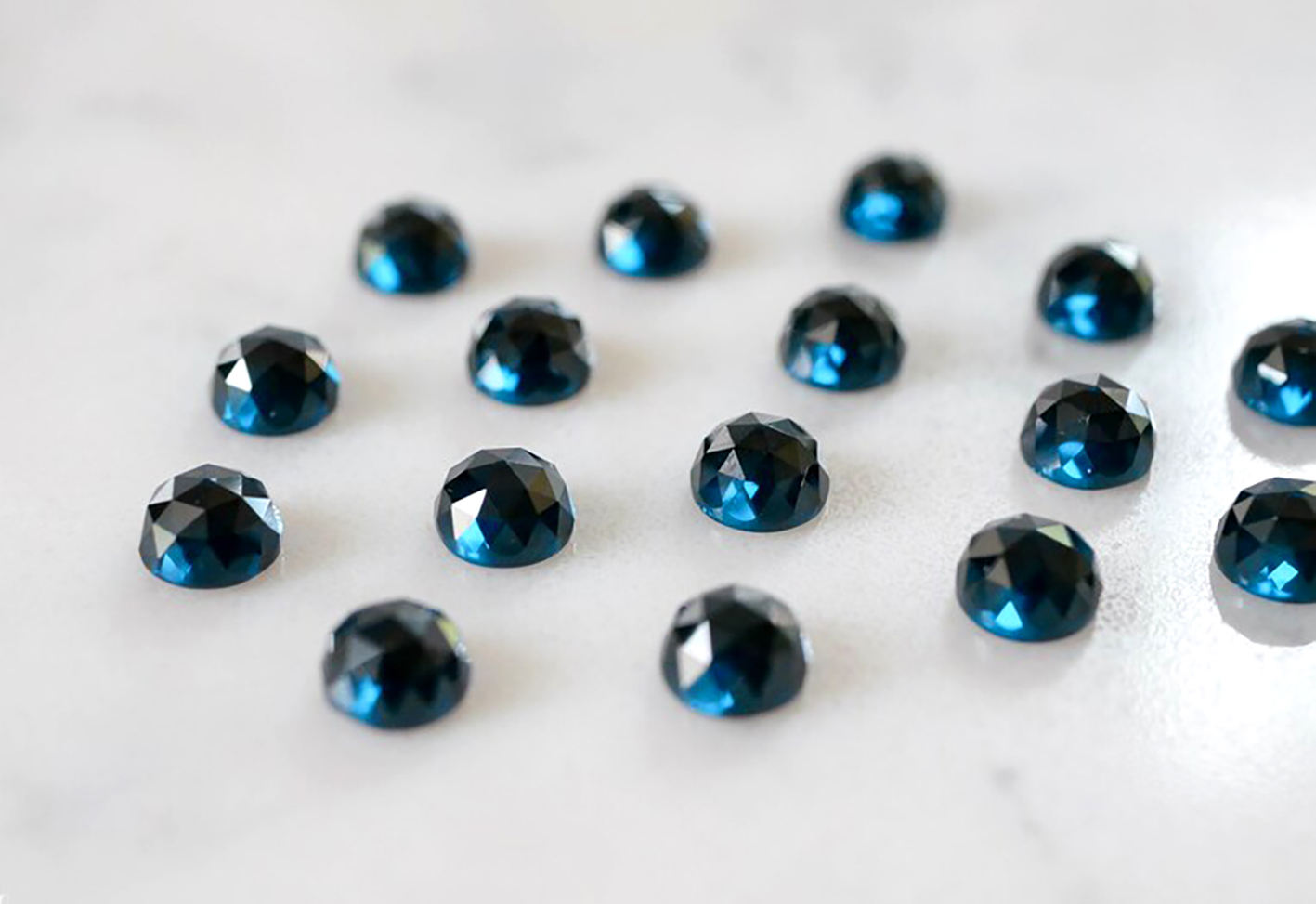 เหมือนกับภาพ