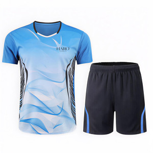 Uniforme de voleibol ligero hecho con tecnología avanzada de gestión de la humedad para ayudar a mantenerse seco y concentrado - Product Image 1