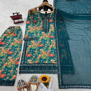 Conjunto de traje de seda francesa de diseñador con impresión digital, hilo y lentejuelas, incluye imitación Georgette Dupatta con borde de encaje - Product Image 6