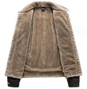 Veste en jean d'hiver pour homme Coupe-vent épaisse en polaire Chaude Vêtements de rue décontractés pour homme Col rabattu en fourrure Veste en jean personnalisée - Product Image 4