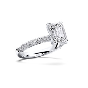 Bague intemporelle en E-F/VVS-VS de 4.68 carats (centre 4.00CT) avec émeraude Moissanite et diamant taille ronde fabriquée en platine pour elle - Product Image 3
