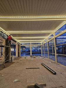 Pergola bioclimatique sur mesure avec un style moderne élégant pour les solutions d'ombrage extérieur  PERGOLA BIOCLIMATIQUE - Product Image 5