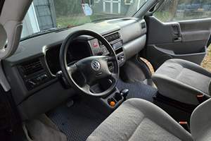 VOLKSWAGEN EUROVAN MV WEEKENDER 2003 D'OCCASION CÔTÉ GAUCHE/DROIT - Product Image 4