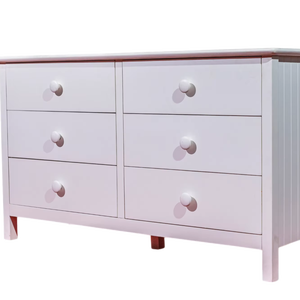 Cómoda Dakota de 6 cajones, elegante, blanca, diseño moderno, madera de caucho duradera, almacenamiento espacioso para dormitorio, sala de estar, aplicación - Product Image 1